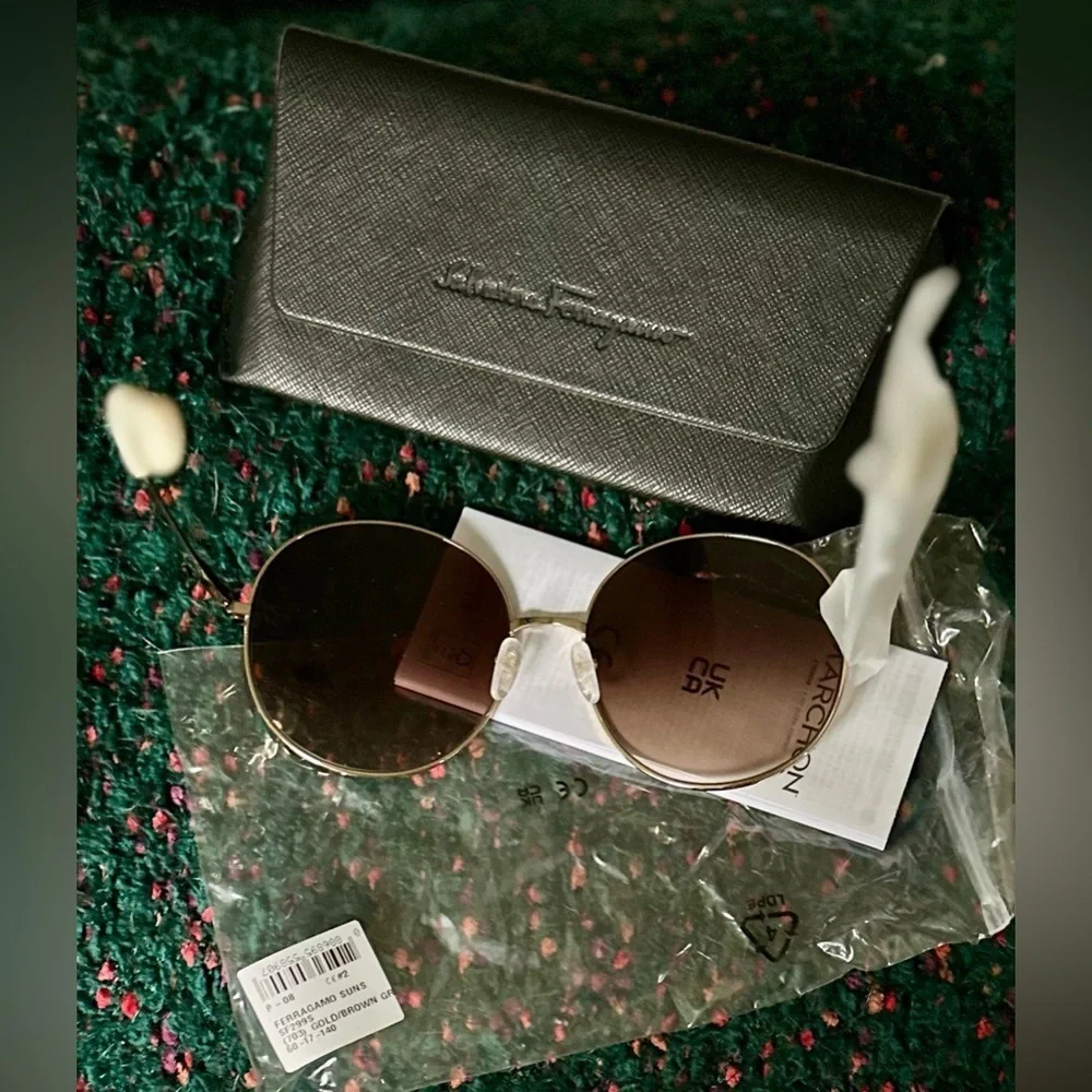 Ferragamo SF299S 60mm Round Sunglasses NWT Full Set Gold/Brown Rare